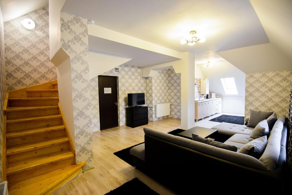 Cetate Residence 布拉索夫 外观 照片