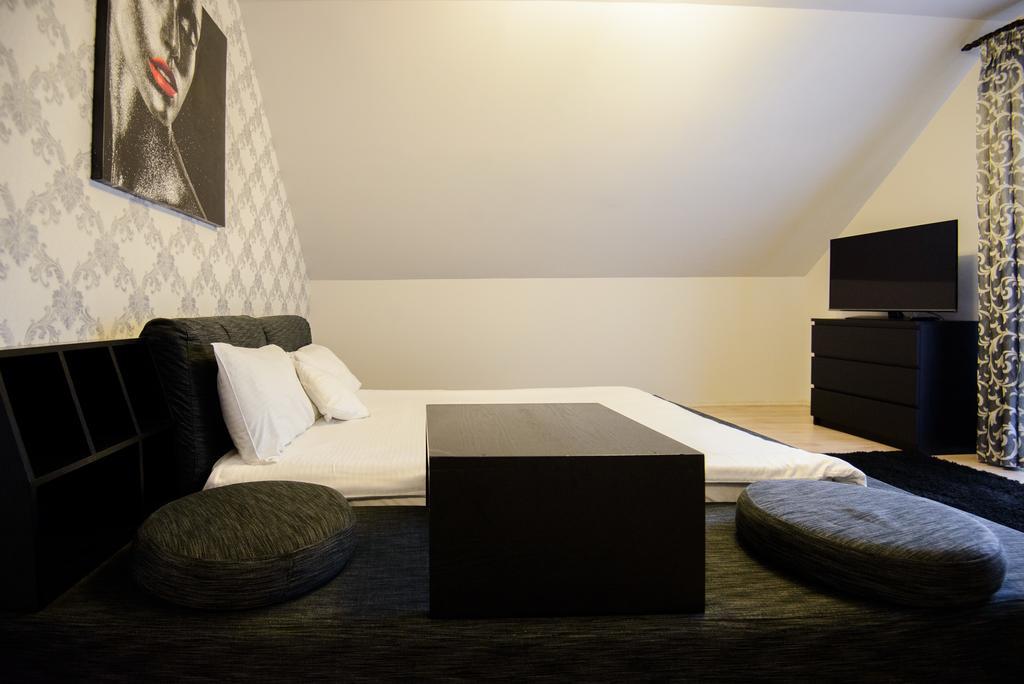 Cetate Residence 布拉索夫 外观 照片
